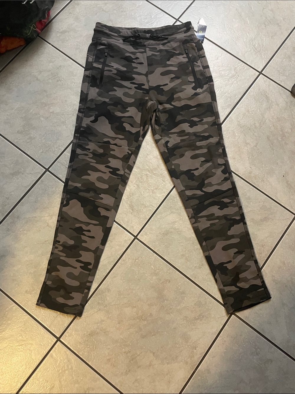 GAP Girls  Green & Gray Camo Jogger Pants